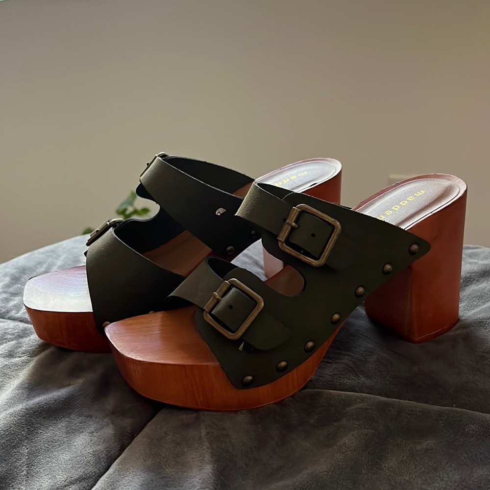 Madden girl clog